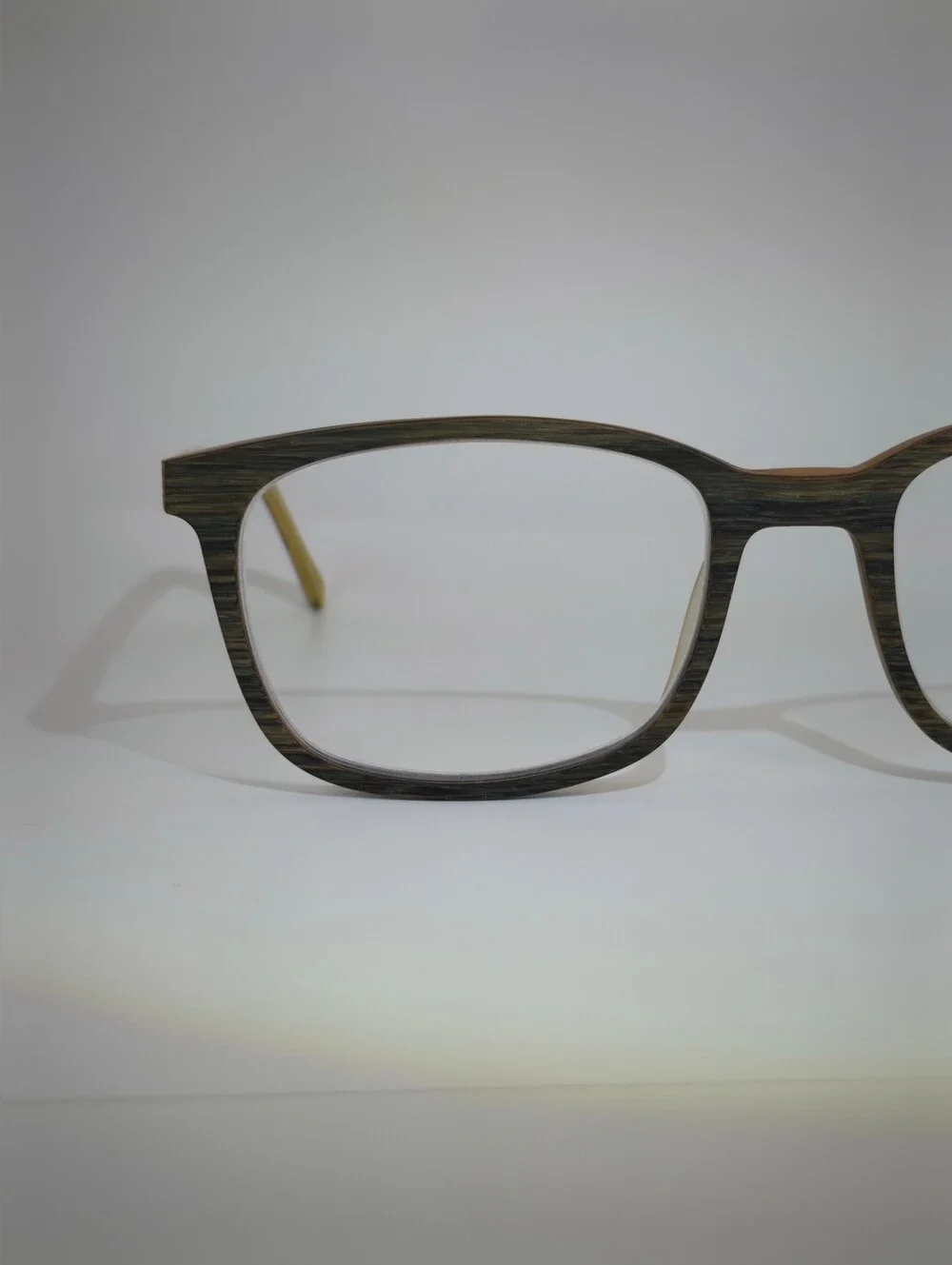 Botanist. Square Woodgrain Frame Acetate.
